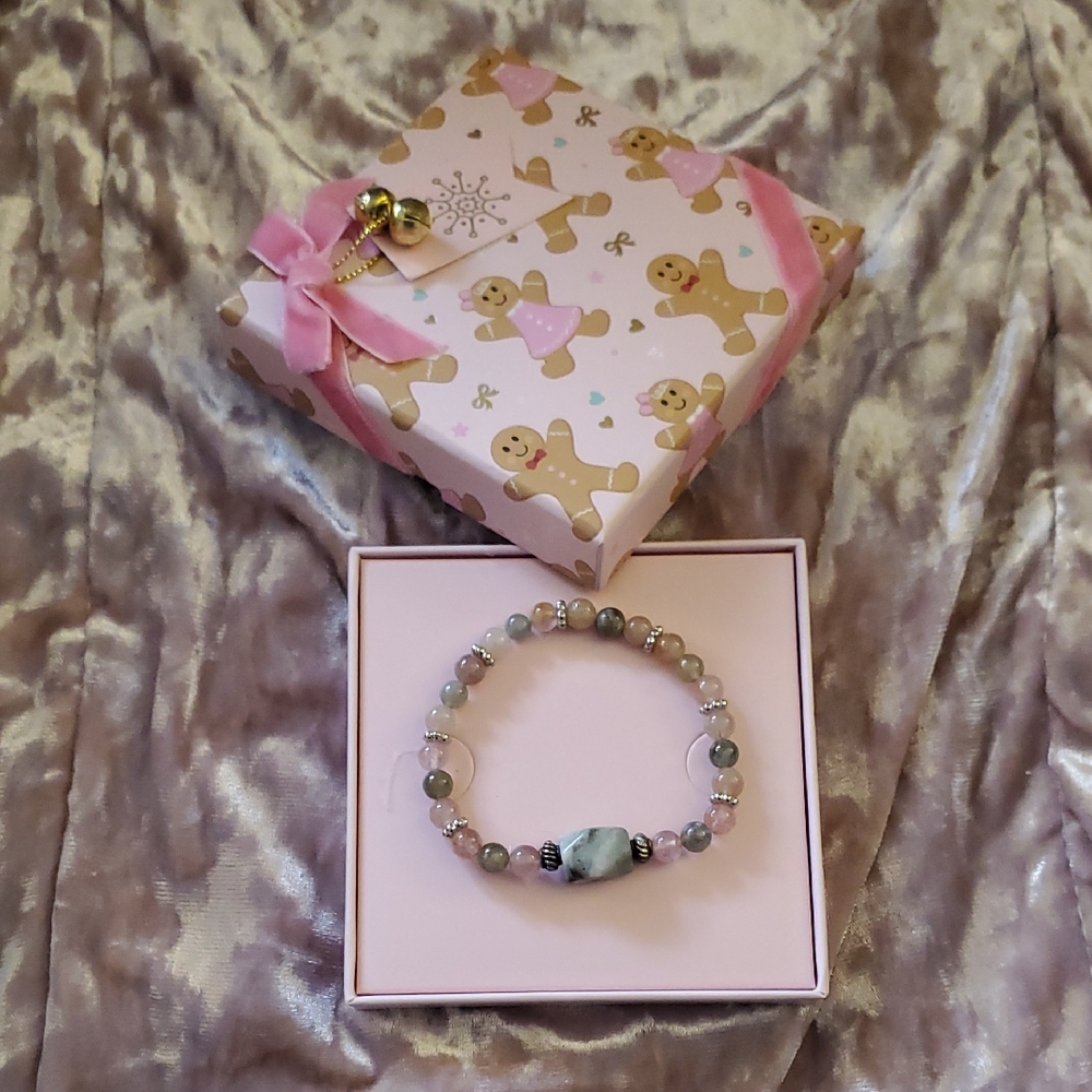 STRAWBERRY QUARTZ & LABRADORITE Handmade Healing Stretch Bracelet Gift In Box